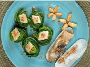 Ốc móng chân xào cải xanh