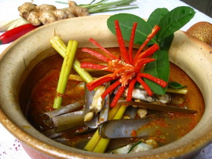 Ốc móng tay hấp thái