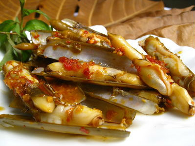 Ốc móng tay hấp Thái