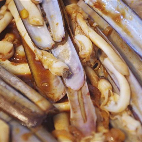 Cách làm ốc móng tay sốt dầu hào