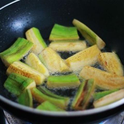 Cách làm ốc nhồi nấu chuối đậu