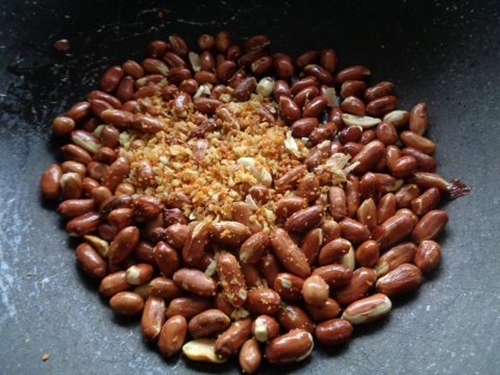 Ốc nhồi thịt hấp lá gừng thơm nức mũi, đến đầu bếp cũng phải hỏi bí quyết