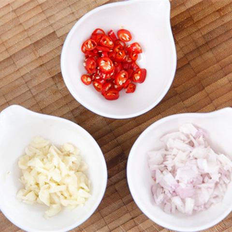 Cách làm ốc xào cay