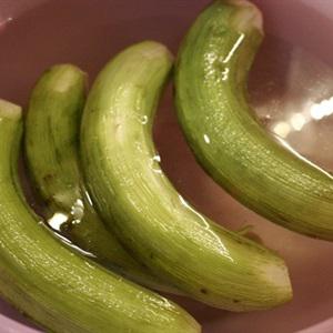 Cách làm ốc xào chuối