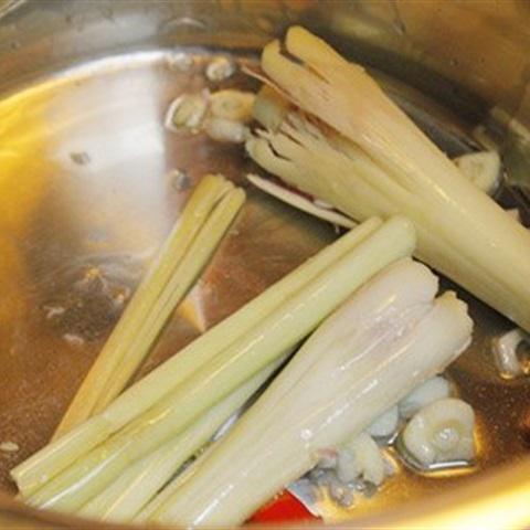 Cách làm ốc xào sả ớt