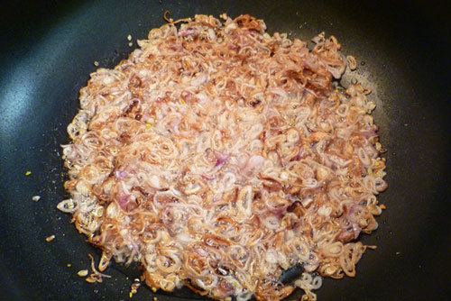 Om thịt ba chỉ kiểu này ăn bao nhiêu cơm cũng hết