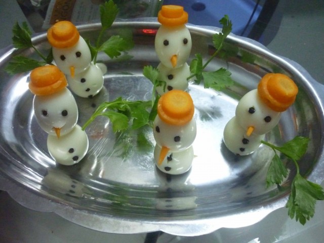 Ông già tuyết trứng