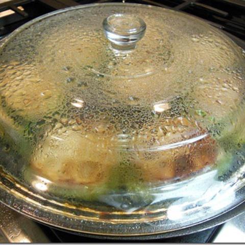 Cách làm ớt chuông nhồi mực củ sen