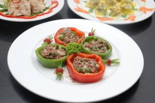 Ớt chuông nhồi thịt bò