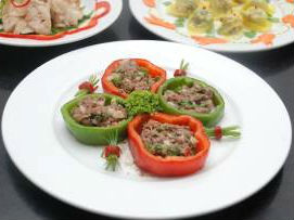 Ớt chuông nhồi thịt bò