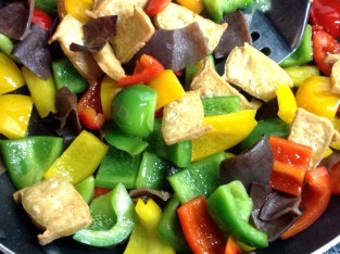 Ớt chuông xào chay