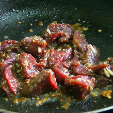 Cách làm ớt chuông xào thịt bò