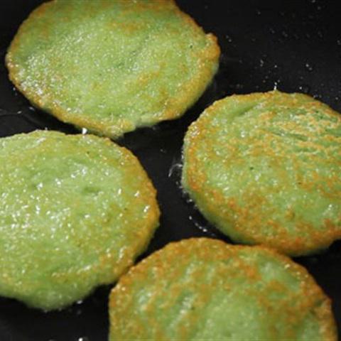 Cách làm pancake khoai tây kiểu Hàn