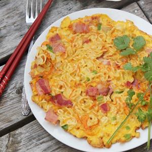 Cách làm pancake mì gói