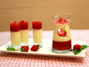 Panna cotta dâu tây