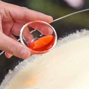 Cách làm panna cotta hoa hồng
