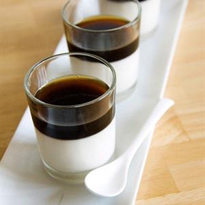 Cách làm panna cotta pha rau câu cà phê