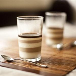 Cách làm panna cotta pha rau câu cà phê