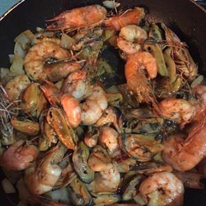 Cách làm pasta nấu hải sản