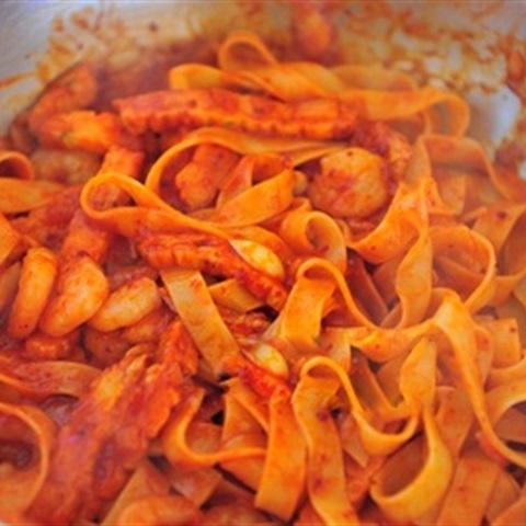 Cách làm pasta phô mai cay nồng