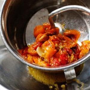 Cách làm pasta trộn sốt cà chua nướng