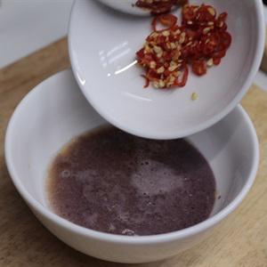 Cách làm mắm tôm chấm bún đậu