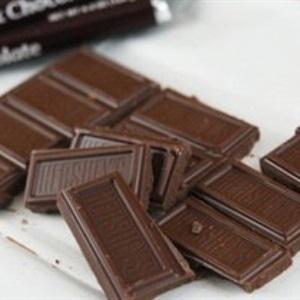 Cách làm pha sữa chocolate và marshmallow