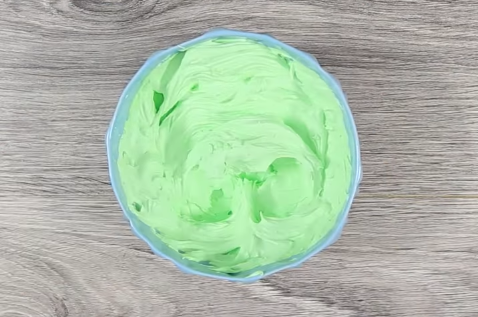 Phật thủ không chỉ để bày, sên với đường làm mứt giòn dai, ngọt lịm, vô cùng hấp dẫn