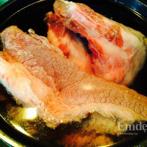 Cách làm phở bò tái gầu