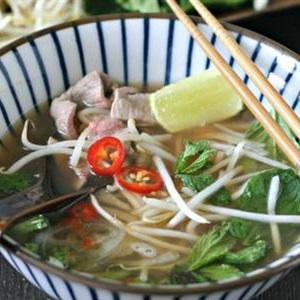 Cách làm phở bò tái