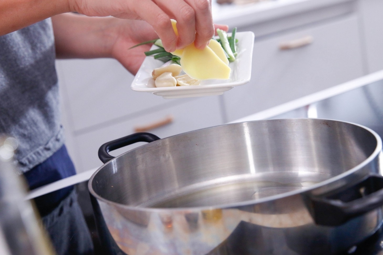 Phở chiên phồng giòn rụm ăn hoài không chán