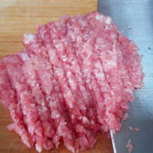 Cách làm phở cuốn sốt thịt