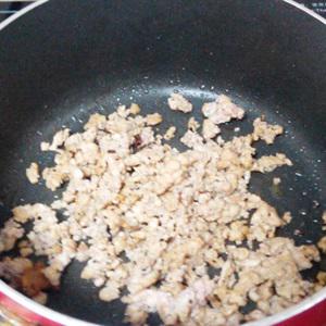 Cách làm phở cuốn sốt thịt