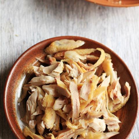 Cách làm phở gà xé trộn