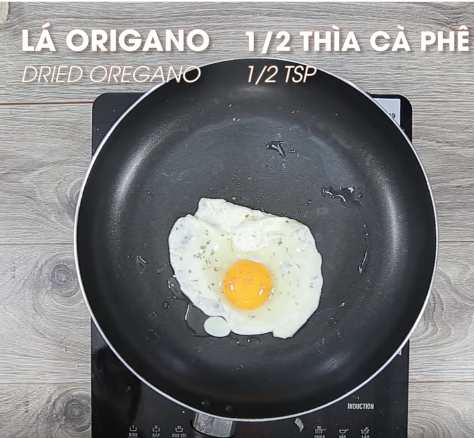 Phở hải sản xào chua ngọt  đủ chất cho ngày mới hứng khởi