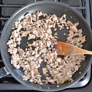 Cách làm phở khô xào kiểu Thái