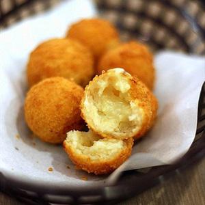 Cách làm phô mai viên chiên