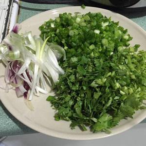 Cách làm phở thịt bò tái