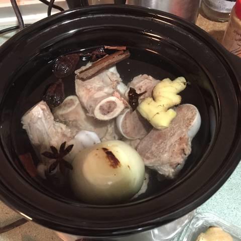 Cách làm phở thịt bò tái