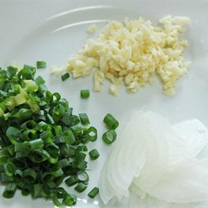 Cách làm phở thịt gà trộn