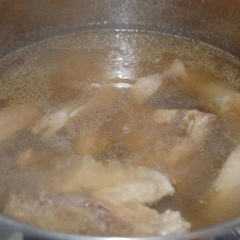 Cách làm phở thịt gà