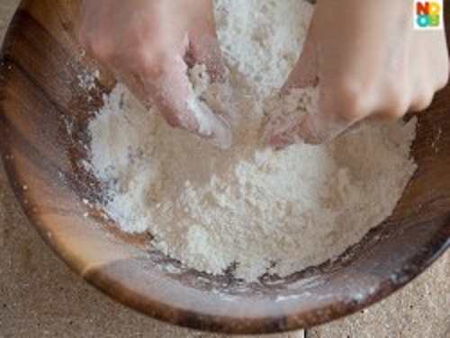 Phở trộn sốt me chua ngọt ăn là nghiền