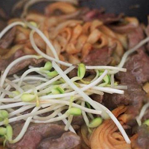 Cách làm phở xào bò