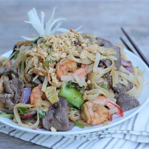 Cách làm phở xào tôm thịt
