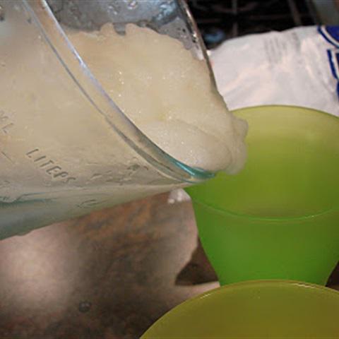 Cách pha pina colada cocktail