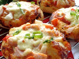 Pizza cá hồi vừa ngon, vừa “chất” cho bé