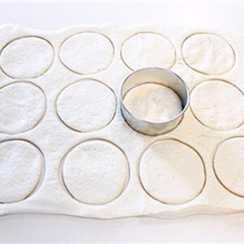 Cách làm pizza calzone bé xinh