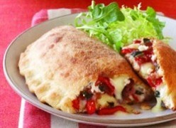 Pizza cuộn Calzone