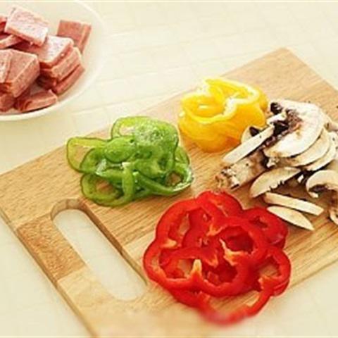 Cách làm Pizza từ bánh mì sandwich