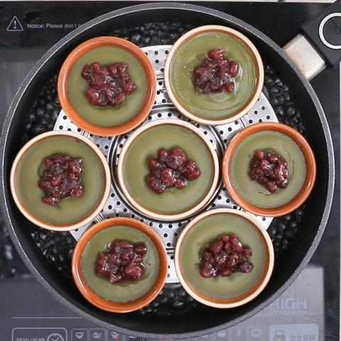 Cách làm pudding đậu đỏ trà xanh